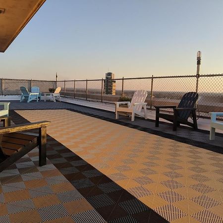 Hotel Phillips Бартлсвилл Экстерьер фото